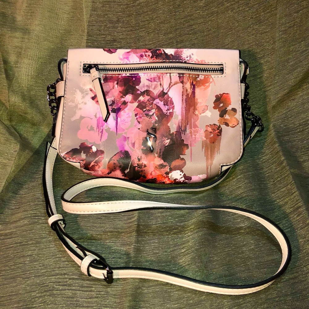 SimplyVera crossbody